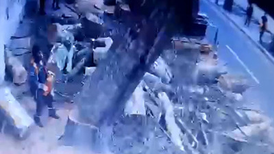 MOBESE'den yine görüntü sızdırıldı! AKP'li vekil kanserli ağaçların kesilmesi görüntülerini yayınladı