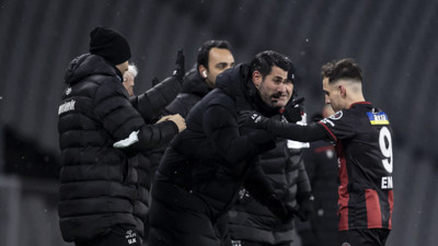 Volkan Demirel, Emre Mor'a ne yaptı