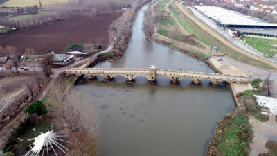 Öğrenciler Meriç ve Tunca nehirlerinin çevresini temizledi