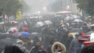 İstiklal Caddesi karlar altında