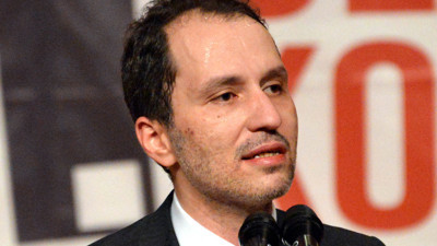 Fatih Erbakan’ı şoke edecek karar! Yeniden Refah Partisi'nde istifa depremi