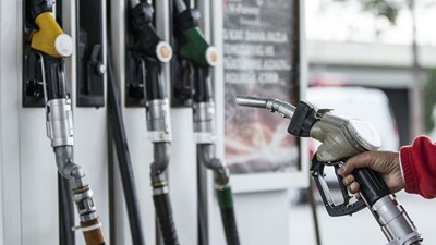 Benzin ve motorine bu gece yarısı yine zam geliyor