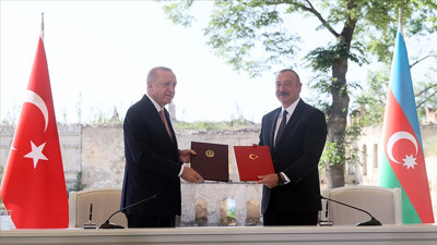 AzHaber Medya Grubu Başkanı Hacıbey Haydarlı Şuşa Beyannamesi'ni değerlendirdi