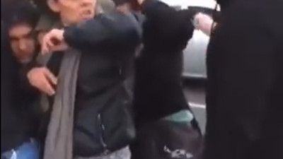 Ukrayna'da Roman kadınlara iki yıl önce ırkçı saldırı saldırı yapıldığı ortaya çıktı. Kiev'de Neo-Nazilerin olduğunun ispatı. Faşist her yerde faşisttir