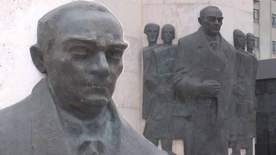 Bunun neresi Atatürk’e benziyor. Sanatçı yorumu eklenmiş diye savunuldu