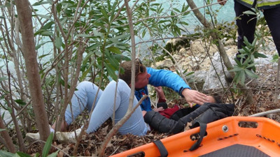 Alman turist kadın ATV ile uçurama yuvarlandı