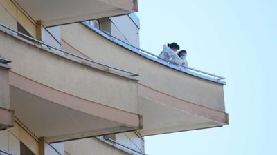 5 kişi aynı anda 7. kattan atladı