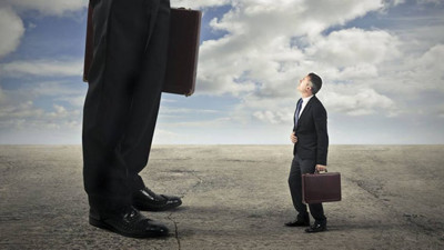 Aşağılık kompleksi nedir? Neden hem fiziksel hem de ruhsal yetersizlik içine düşeriz