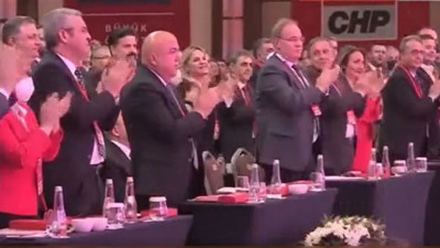 CHP’li Başkan gönlündeki Cumhurbaşkanı adayını açıkladı. Salonda alkış tufanı koptu