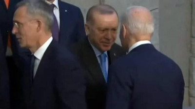 Yandaş TV kanalında Erdoğan'la Biden'ın tokalaşması ballandıra ballandıra anlatıldı