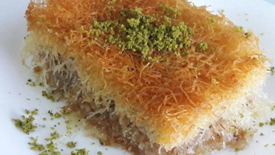 Bu da oldu ‘bayat tatlı’satışı başladı