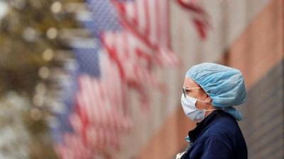 ABD'de korona nedeniyle can kaybı 976 bin 505'e ulaştı