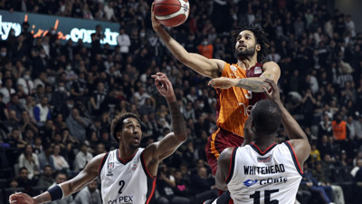 Beşiktaş Icrypex-Galatasaray Nef: Olaylı maçta 10 sayı farkı kapattı, kazandı