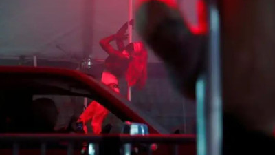 Striptiz kulübü faturası bankacıların başını yaktı