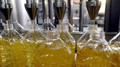 Ayçiçek yağında büyük skandal. El altından marketlere satıyorlar. Ucuz diye sakın almayın