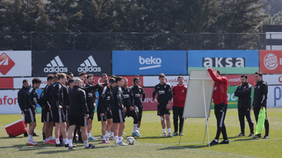 Valerien Ismael'den iki farklı kulüpte aynı taktik! Oyuncular şaşırdı