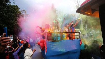 Adana sokakları karnaval sayesinde renkli günler yaşadı