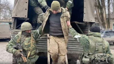 Teslim olan Rus askerine para ödülü