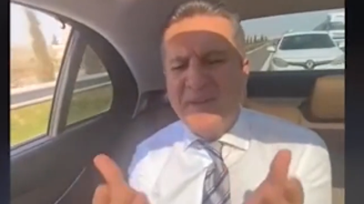 Berlin’e giden Mustafa Sarıgül Bana Ne Berlin’den dedi. Sonra da Urfa türküsü söyledi