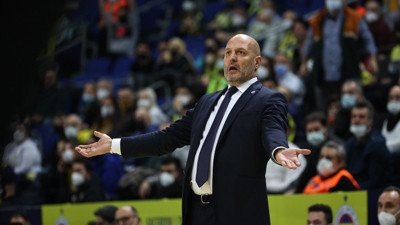 Fenerbahçe'nin koçu Djordjevic'ten oyuncularına: Hayal kırıklığı yaşattılar