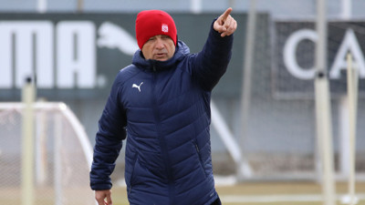 Burak Yılmaz'a ilk destek Rıza Çalımbay'dan geldi