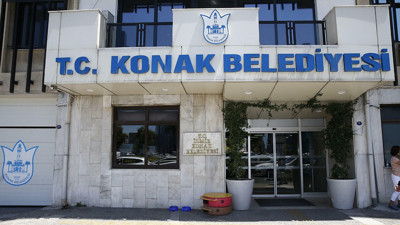 Konak'ta 4 belediye çalışanına 'rüşvet' gözaltısı