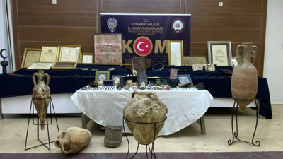 İstanbul’da tarihi eser kaçakçılarına operasyon (01 Nisan 2022)