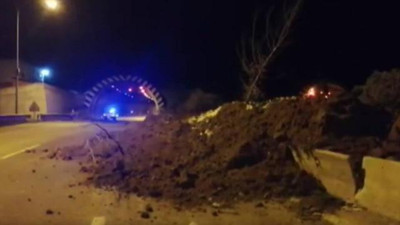 Bolu Dağı Tüneli girişinde heyelan!