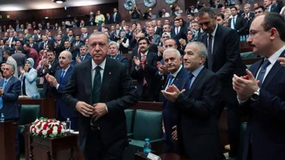 AKP hangi iki şirketle görüşüyor? "Bir yol ayrımı ve kırılma noktası"