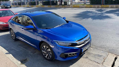 İkinci el otomobil aldı 230 bin TL'sini çöpe attı