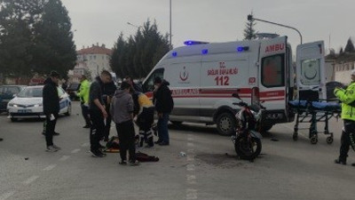 Kütahya'da feci kaza! Motosiklet ile otomobil çarpıştı