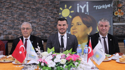 Eski futbolcu Hamza Gezmiş İYİ Parti'ye katıldı