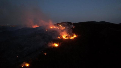 Sultan Sazlığı Milli Parkı'nda yangın çıktı (06 Nisan 2022)