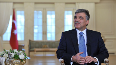 Abdullah Gül'den "Hayırdır inşallah" dedirten görüşme. Ankara kulisleri bir anda hareketlendi