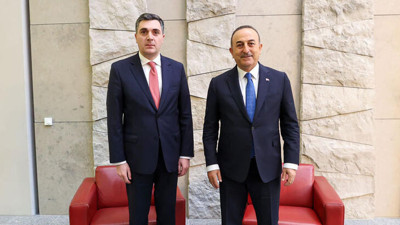 Bakan Çavuşoğlu, Gürcistan Dışişleri Bakanı ile görüştü