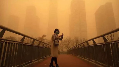 Moğolistan’ı kum fırtınası vurdu. Dün İran’da etkili olmuştu