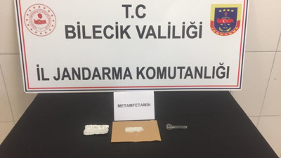 Bilecik'te üzerlerinde uyuşturucu bulunan 8 kişi gözaltına alındı