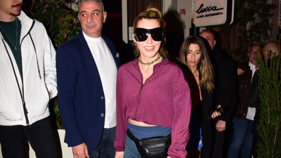 Hande Yener 3 yıl ilaç kullanacak