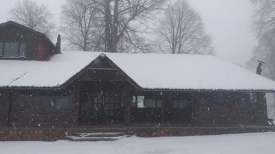 İstanbul'un dibinde kar lapa lapa yağıyor. Kar kalınlığı 90 santimetre