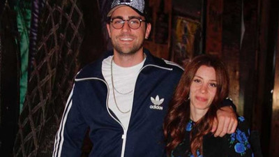 Çağlar Ertuğrul ve Kayla Manukyan ayrılığa 7 ay dayanabildi