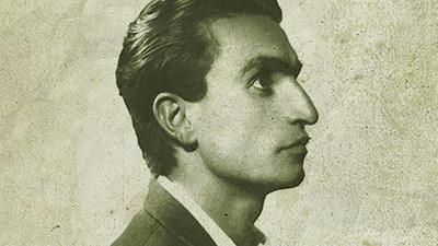 Ünlü şairin özel evrakları, sıva altındaki gizli bölmeden çıktı