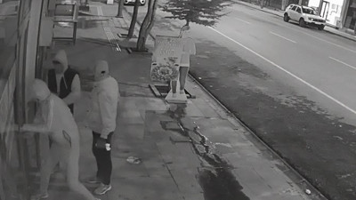 Bitlis'te eczane soygunu