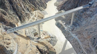 Yusufeli Barajı'nın 39 tünelli yolları tamamlandı