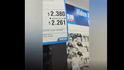 Bilgisayarın fiyatını ilk duyduğunda, "Bir de ekonomi kötü diyorlar" dedi, gerçeği öğrenince şok oldu! Türkiye gerçeği ile karşılaşan genç böyle tepki verdi