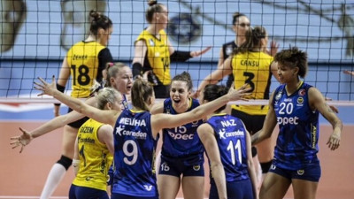 Fenerbahçe, Kupa Voley'de finale çıktı