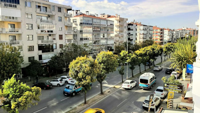 İzmir Karşıyaka’da icradan satılık daire (16 Nisan 2022)