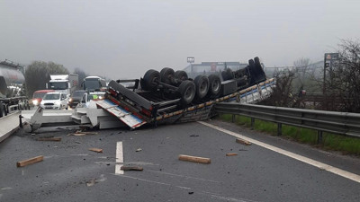 Anadolu Otoyolunda kaza. Ulaşım kontrollü sağlanıyor