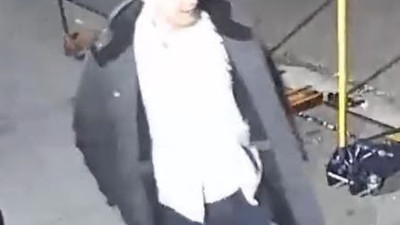 "Türklerden nefret ediyorum" dedi bıçağı göğsüne soktu