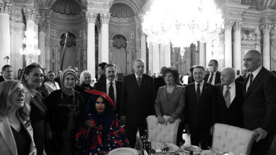 Bülent Ersoy Erdoğan'la konuşurken neden ayağa kalkmadı? Bülent Ersoy'un büyük sırrı