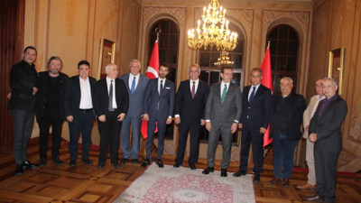 İmamoğlu Yeniçağ ailesiyle iftarda buluştu